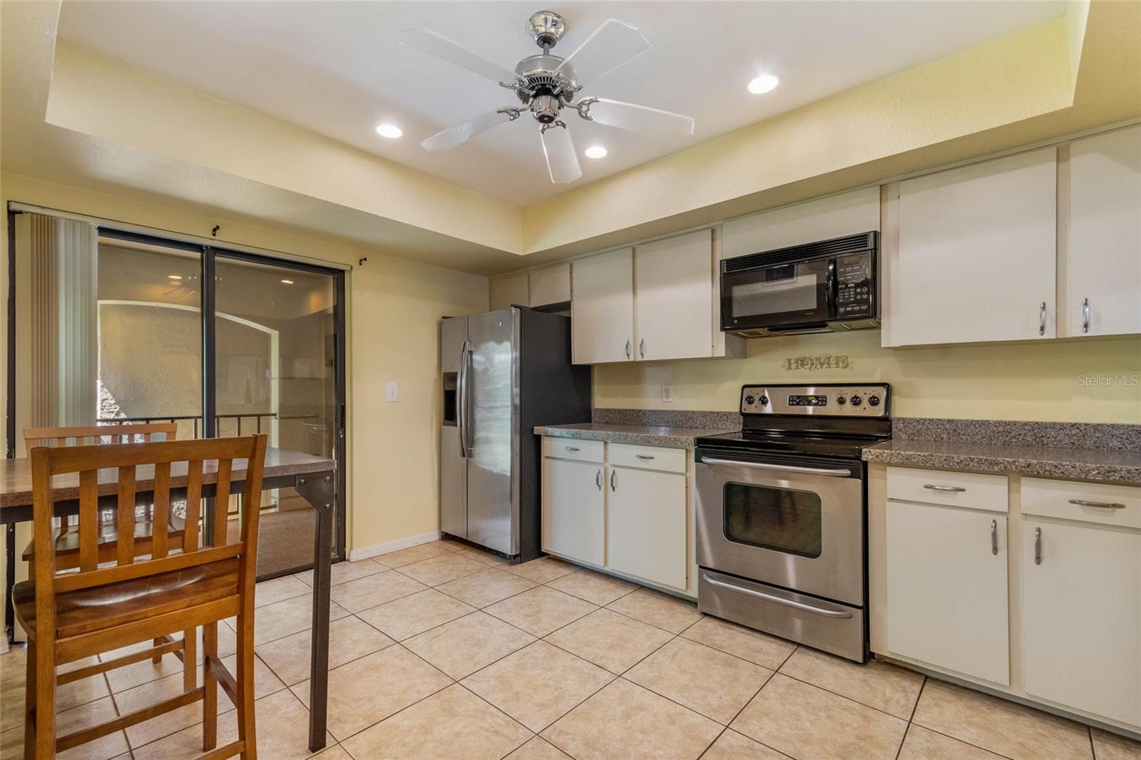 KENSINGTON PARK CONDO - Residential