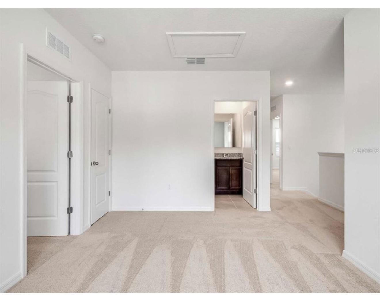 OAK POINTE SOUTH - Residential Lease