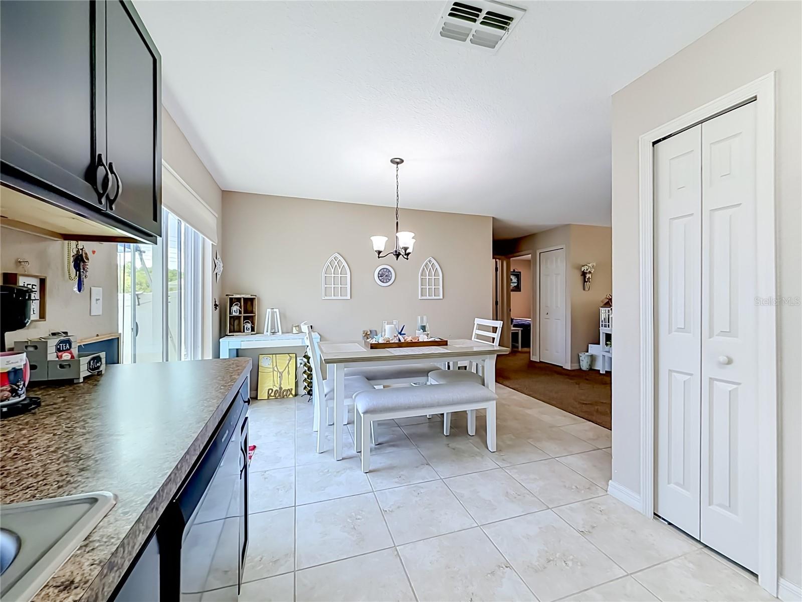 MARION OAKS UN 9 - Residential