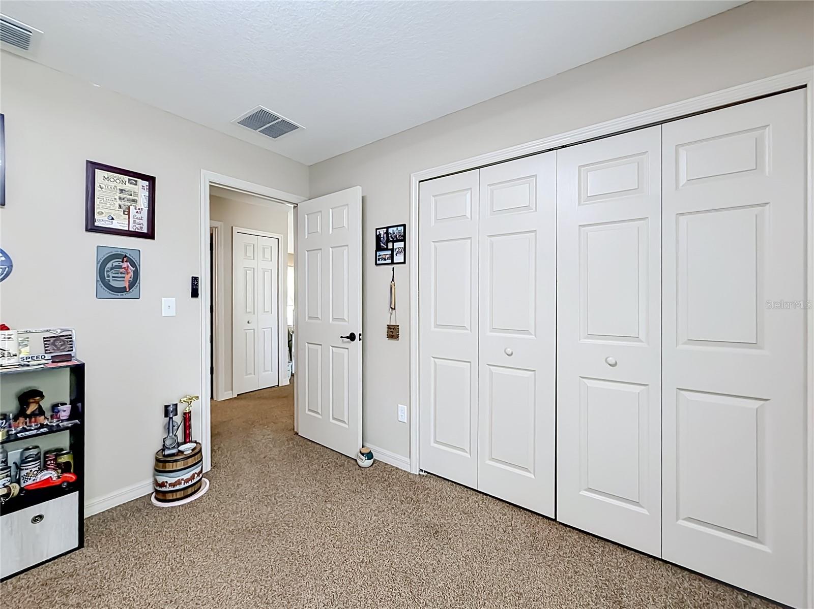 MARION OAKS UN 9 - Residential