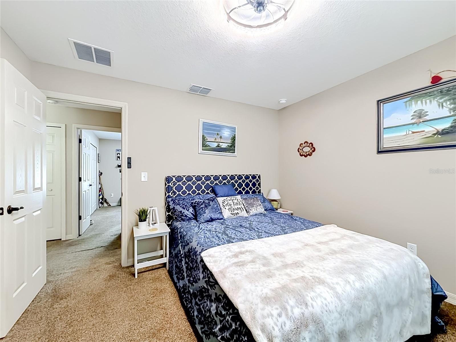 MARION OAKS UN 9 - Residential
