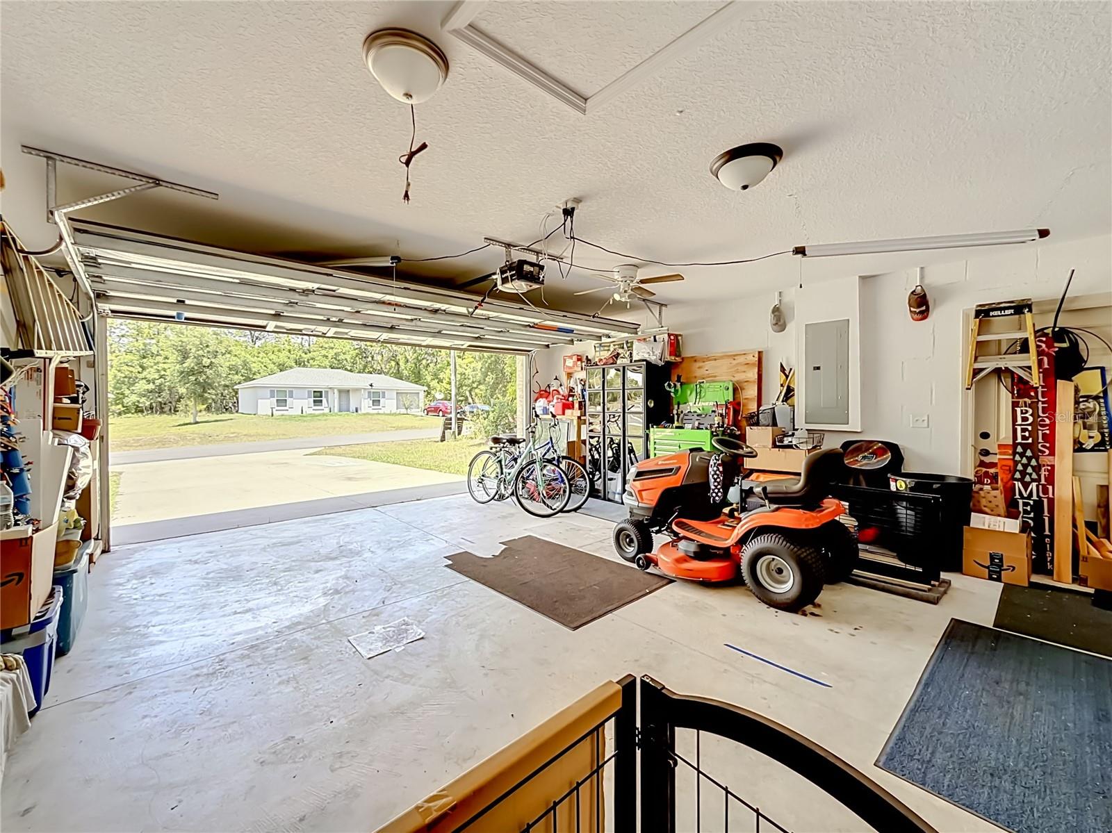 MARION OAKS UN 9 - Residential