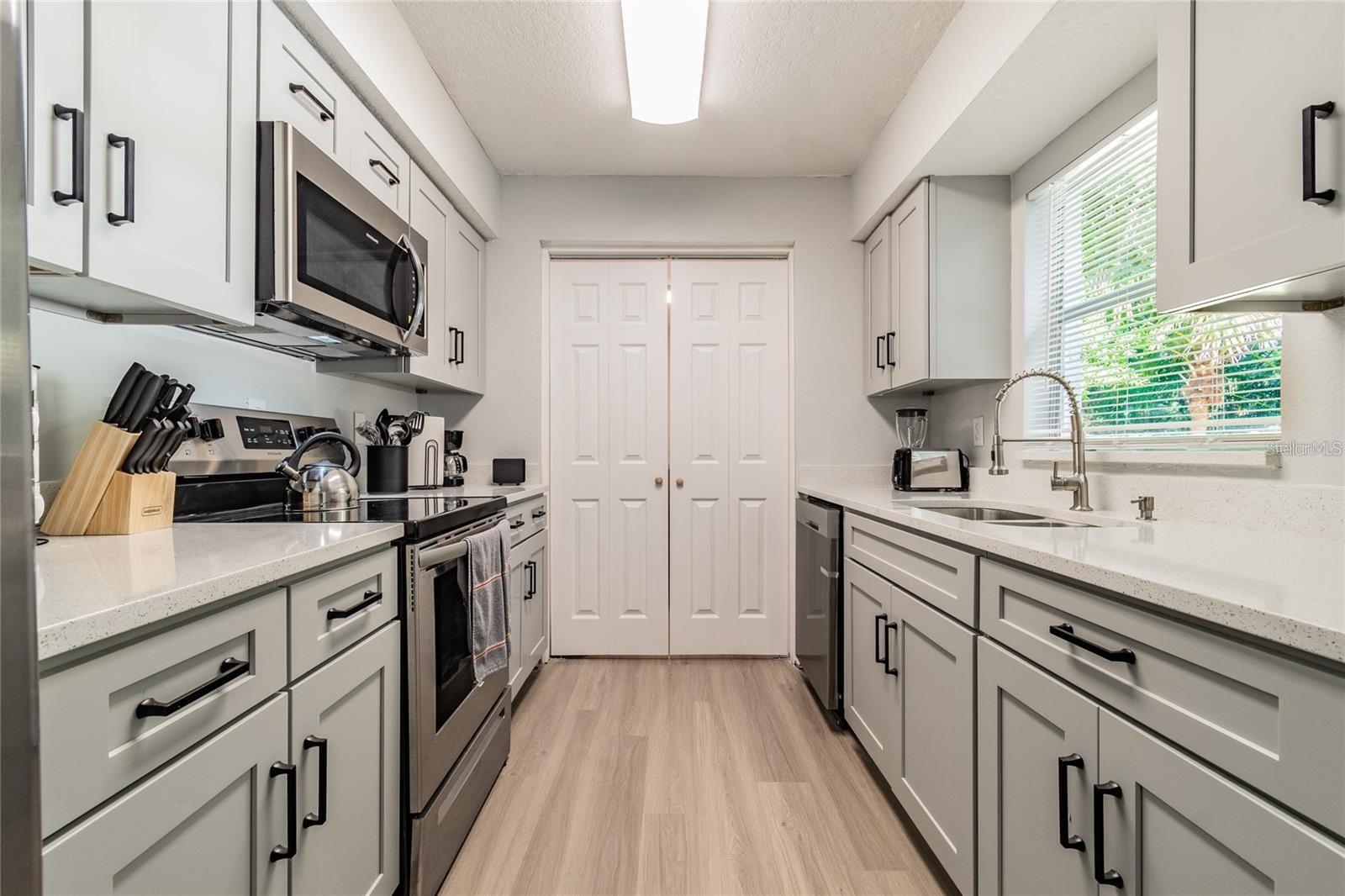 CARROLLWOOD MEADOWS UNIT XI - Residential