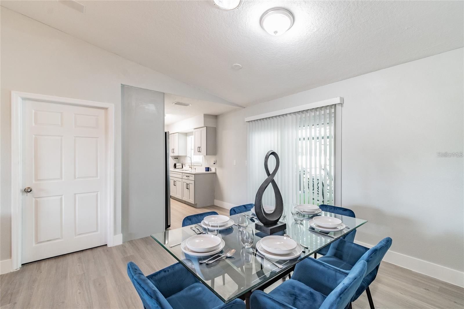 CARROLLWOOD MEADOWS UNIT XI - Residential