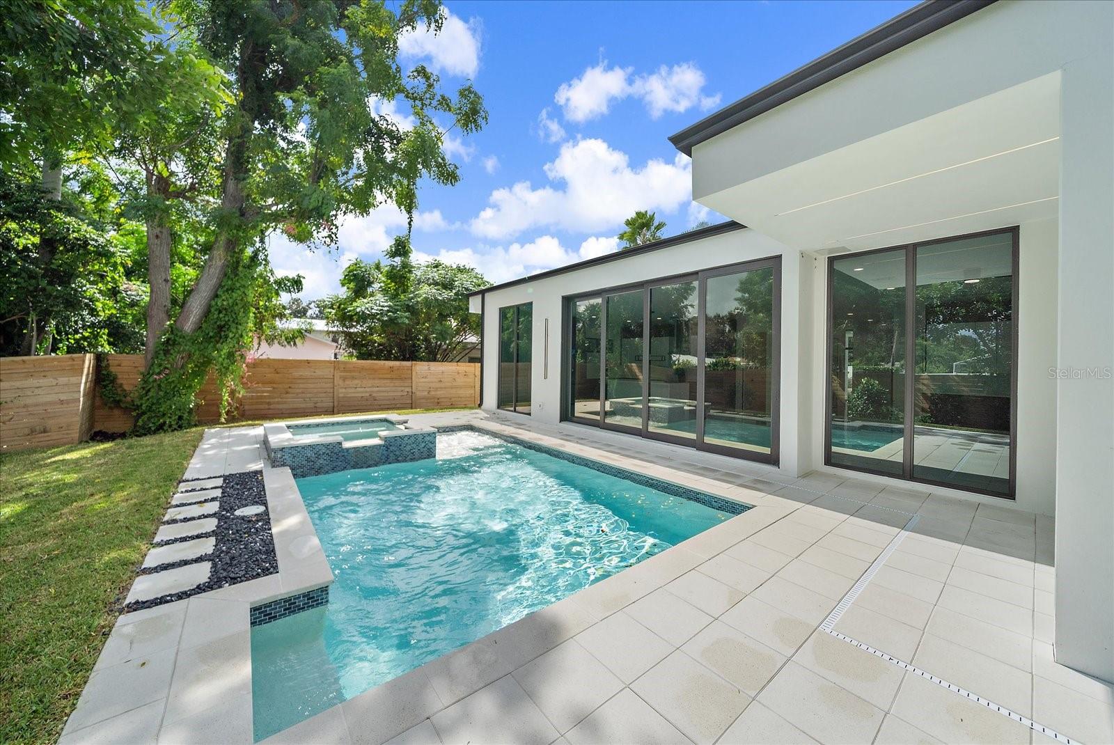 ORANGE PARK - Residential