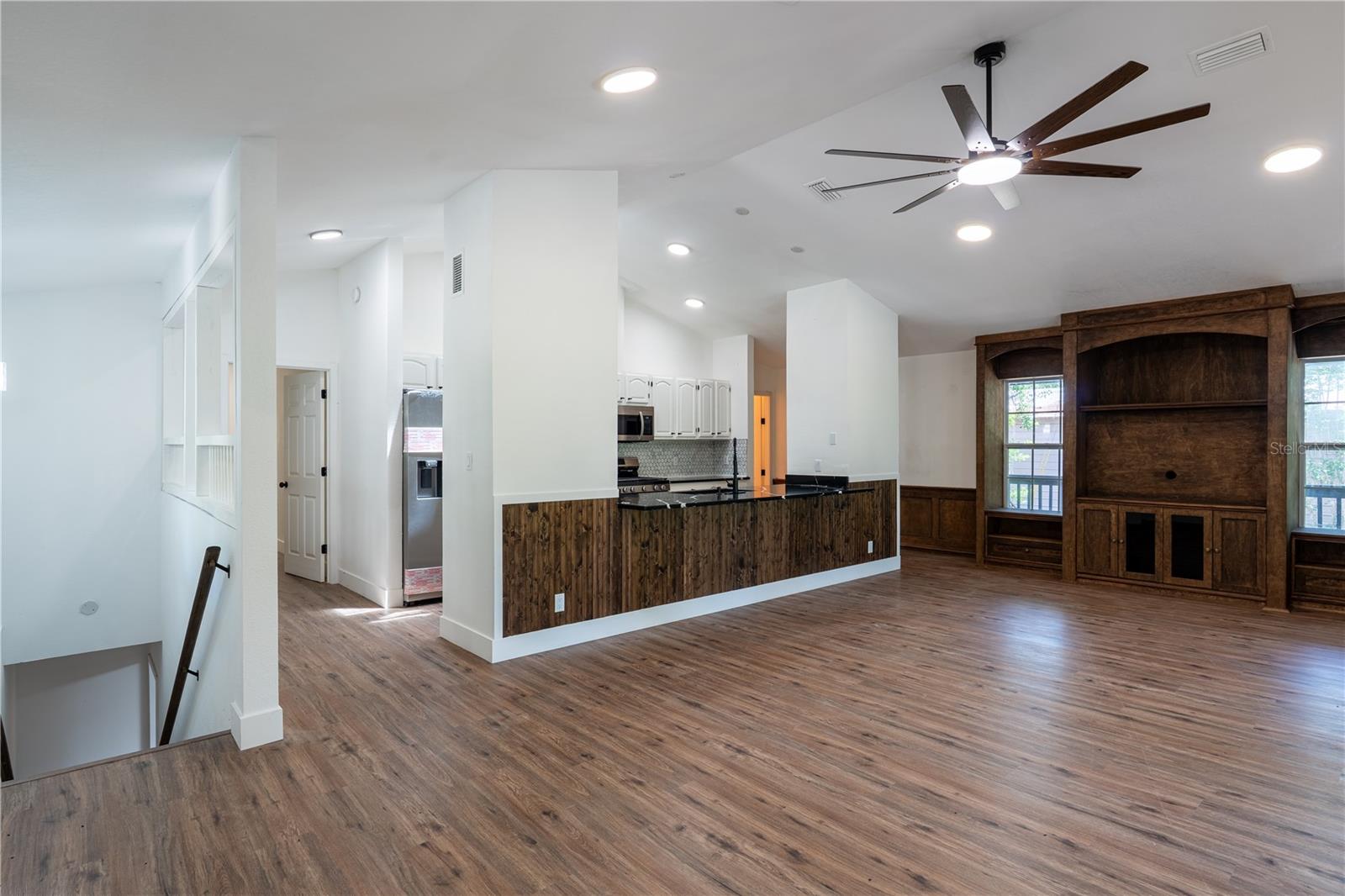 ROLLING PINES - Residential