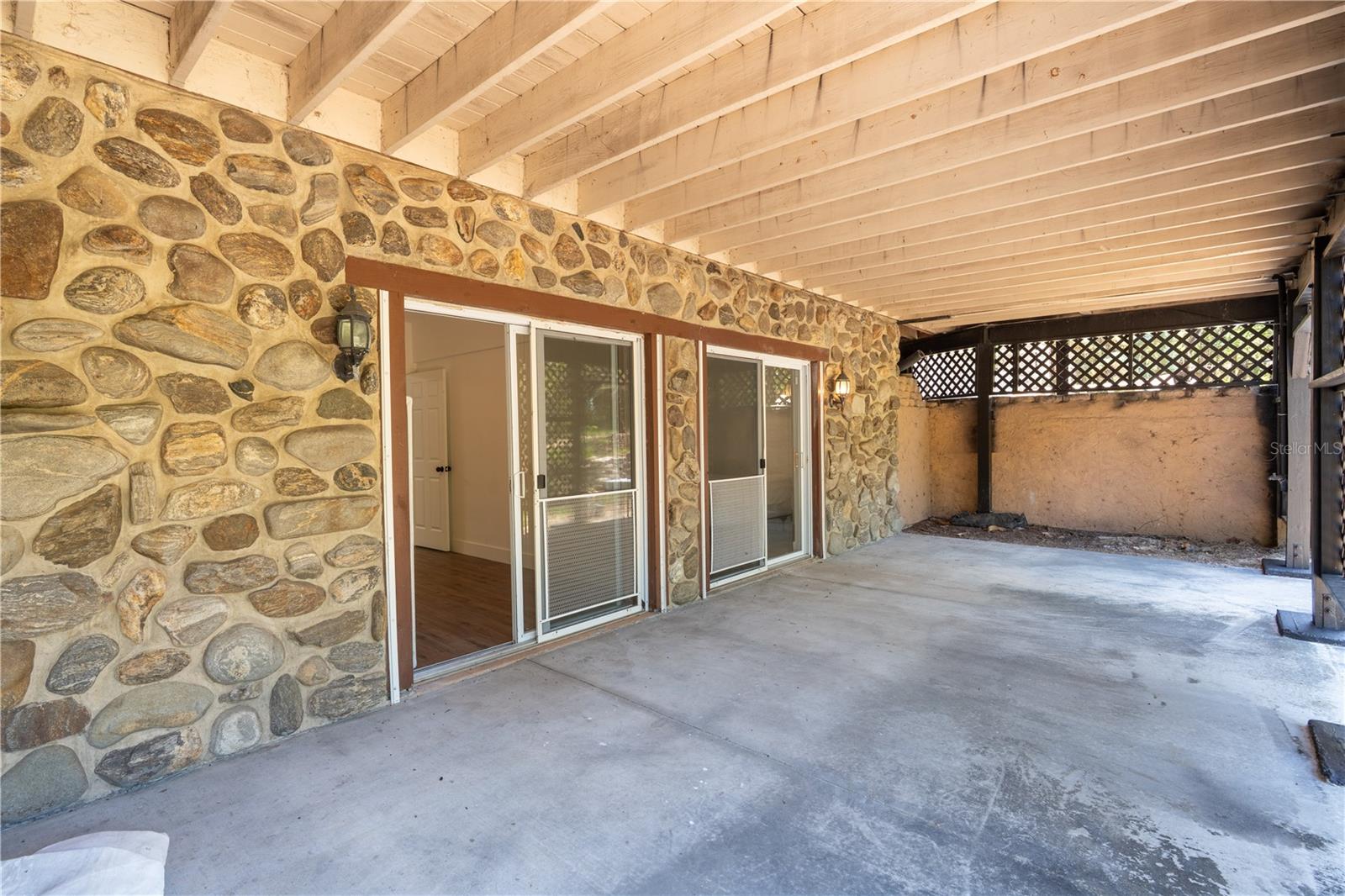ROLLING PINES - Residential
