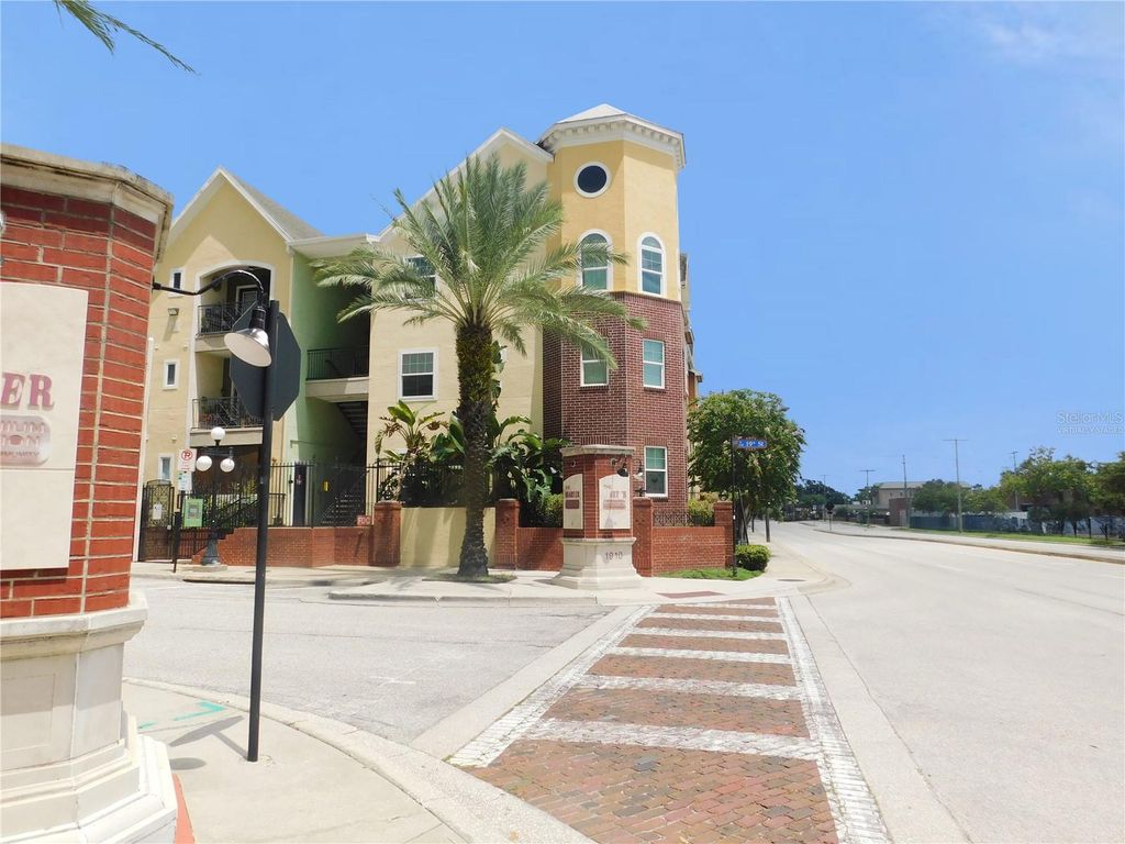 Photo of 1910 E Palm Avenue #12202, Tampa, FL 33605 (MLS # TB8412264)