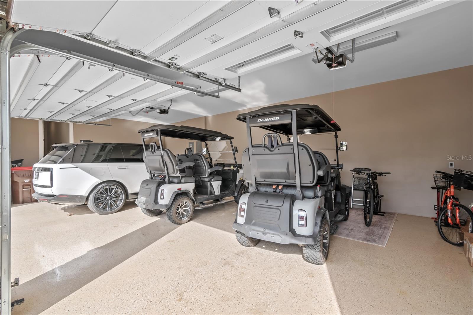 GOLDEN OCALA - Residential