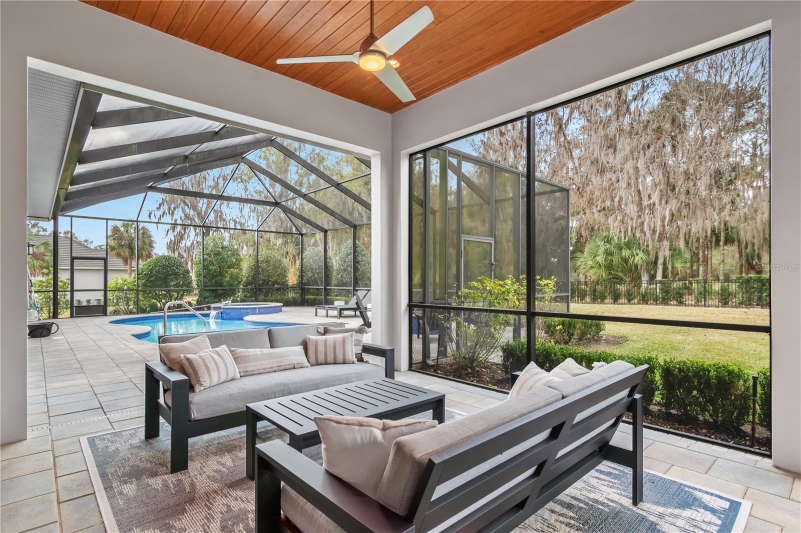 GOLDEN OCALA - Residential