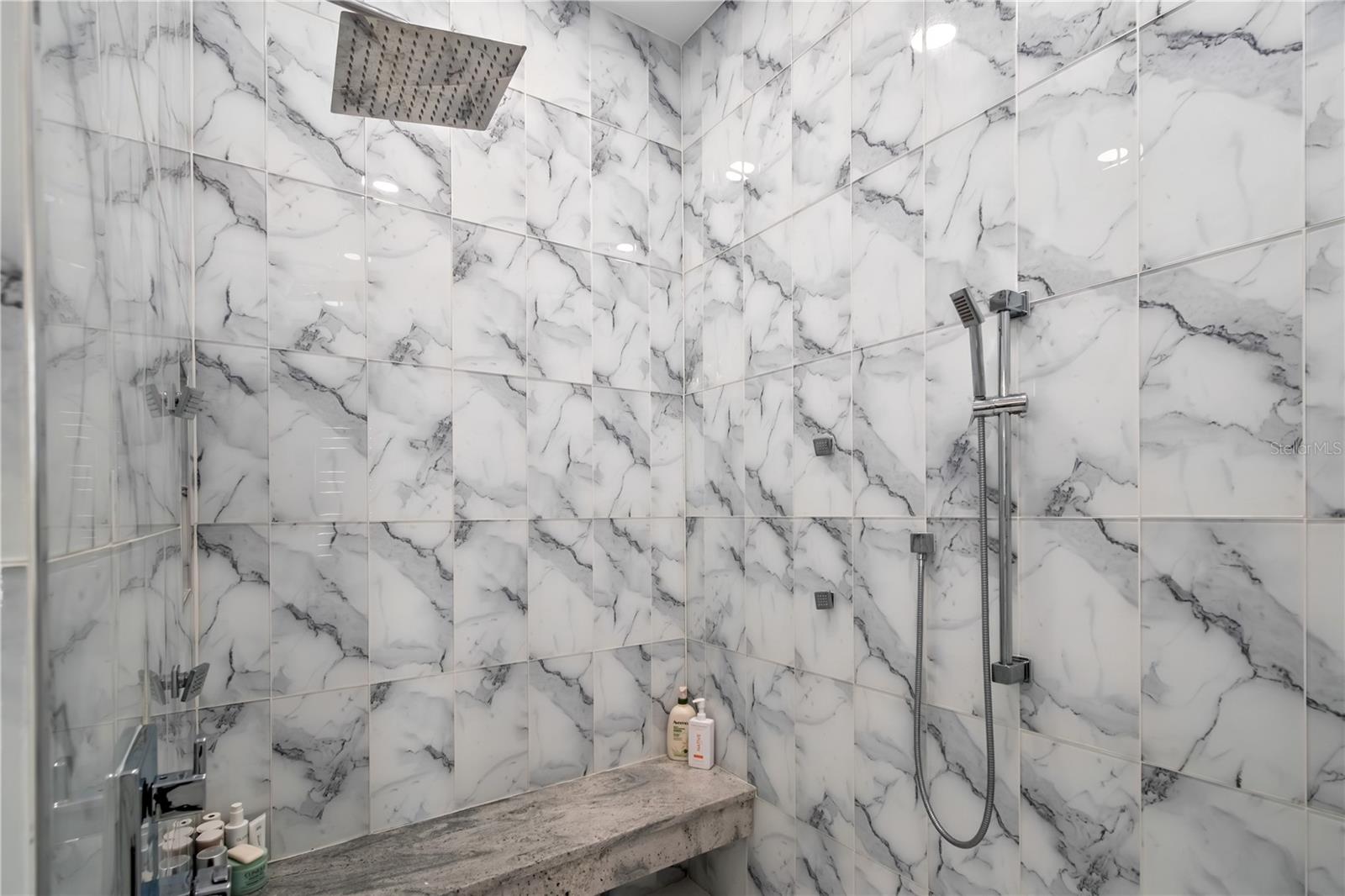 GOLDEN OCALA - Residential