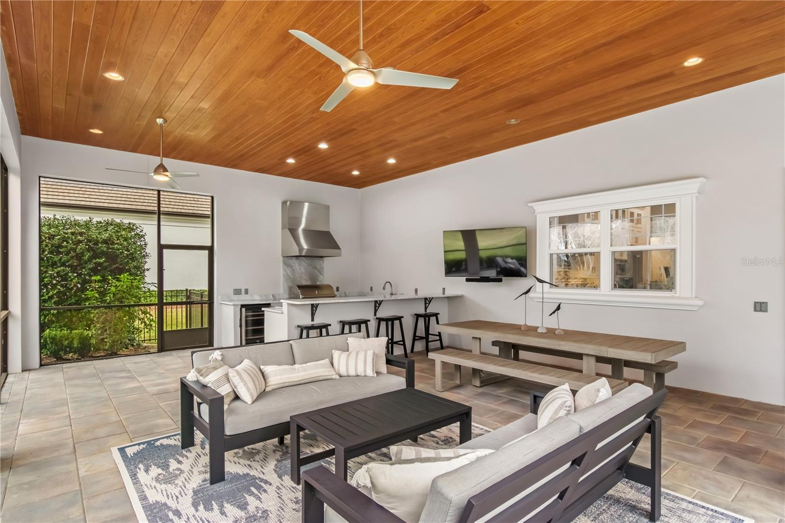 GOLDEN OCALA - Residential