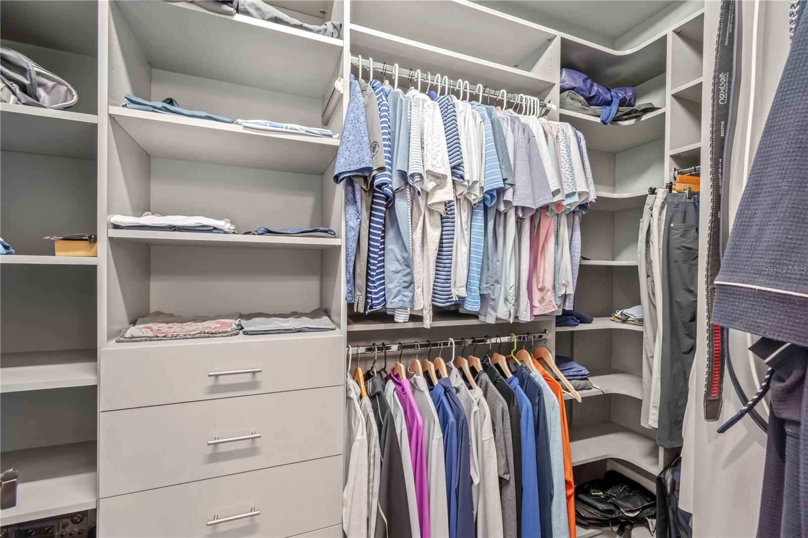 GOLDEN OCALA - Residential