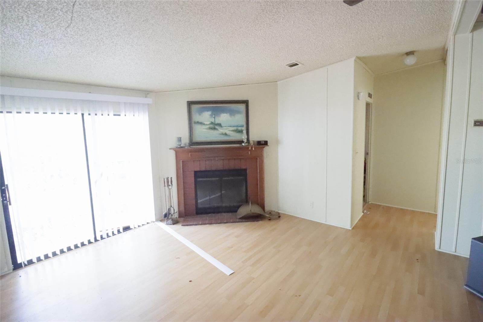 KERSHORES - Residential