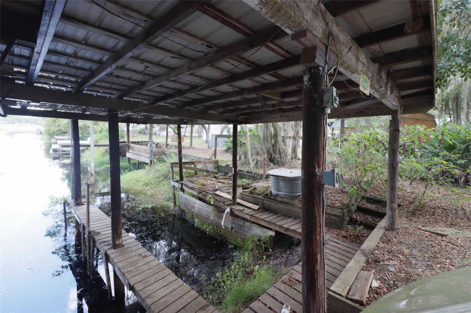 KERSHORES - Residential