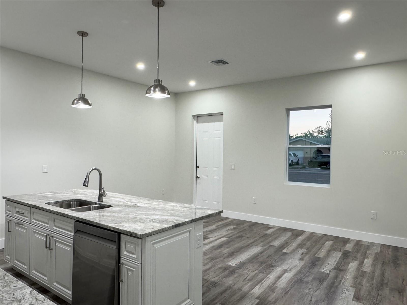 SARASOTA SPGS - Residential