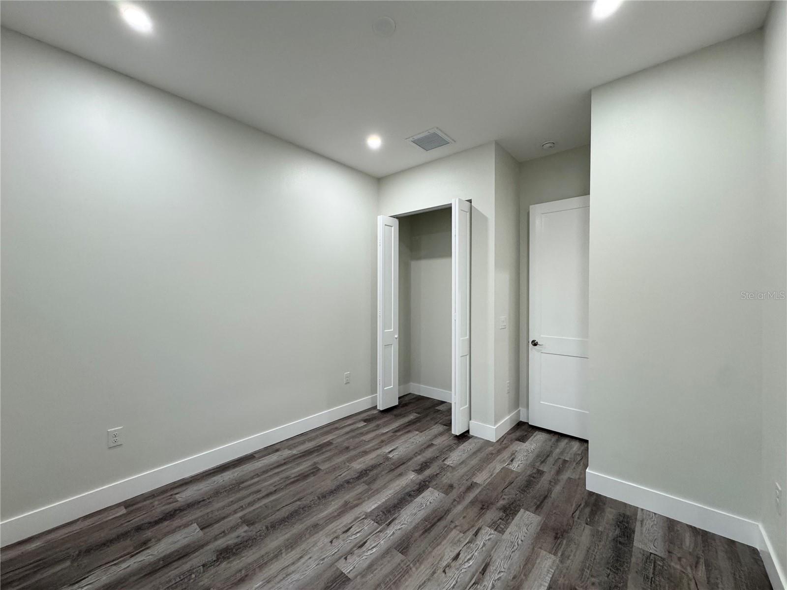 SARASOTA SPGS - Residential