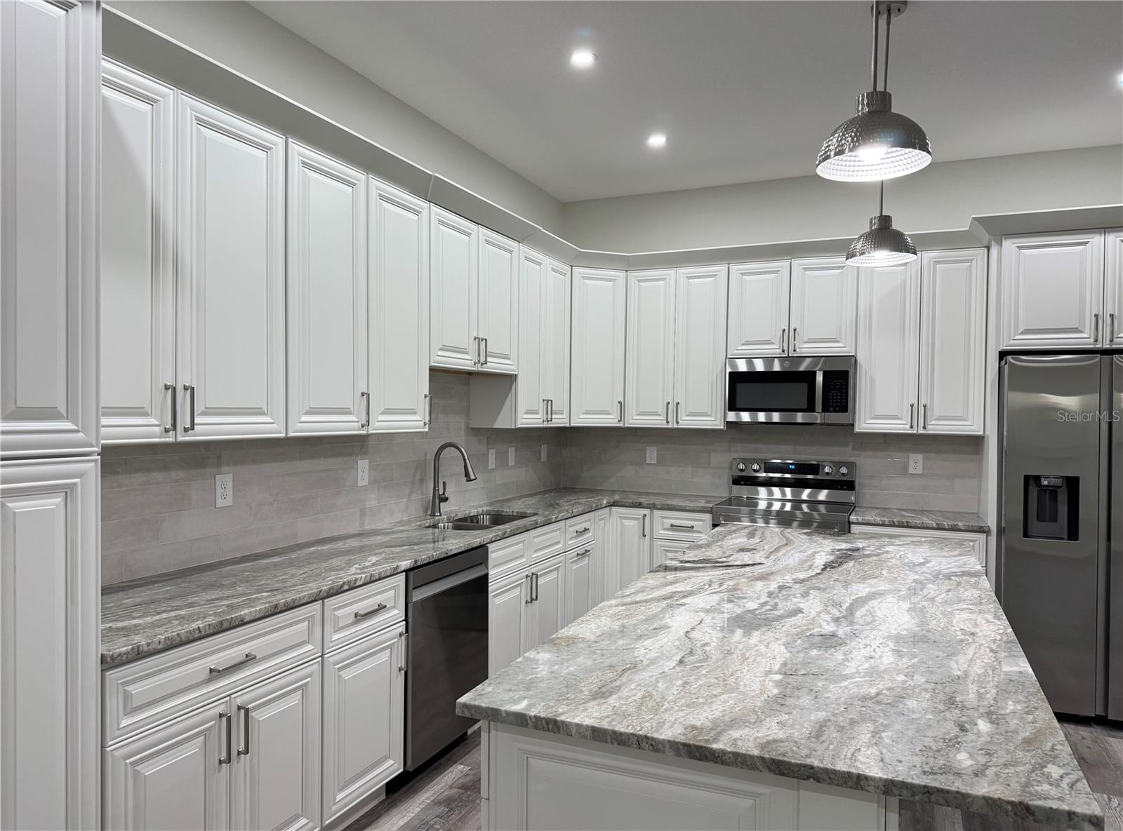 SARASOTA SPGS - Residential