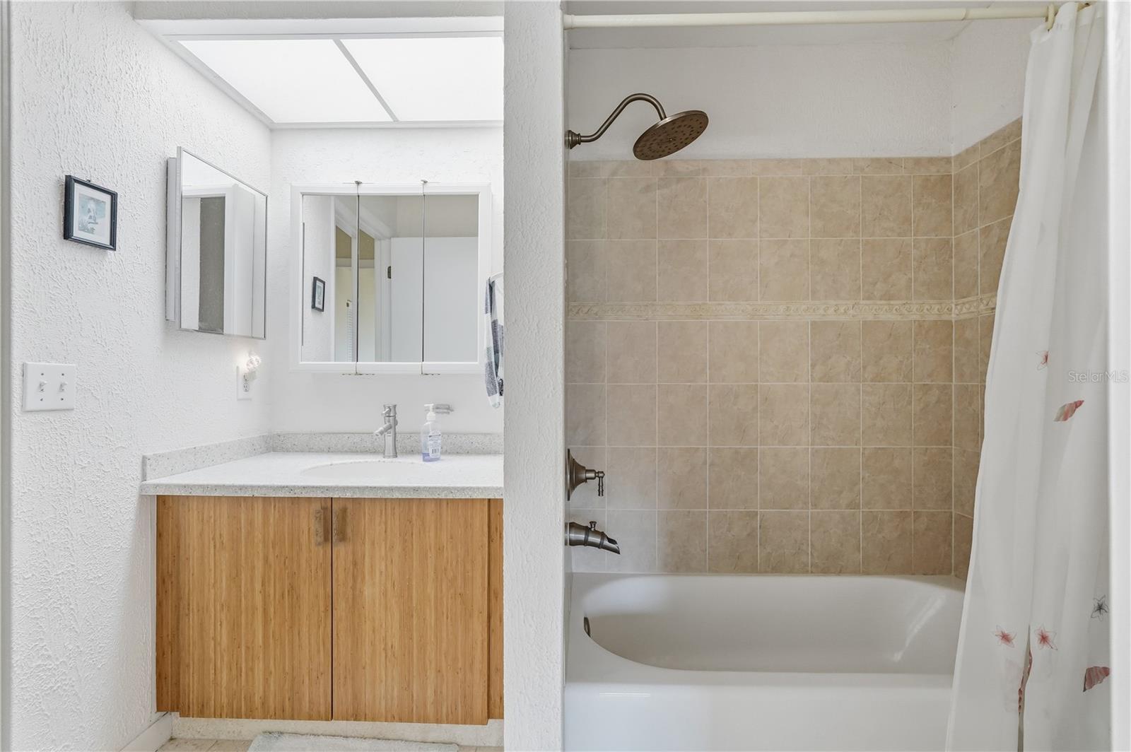 ISLAND CLUB OF TARPON - Residential