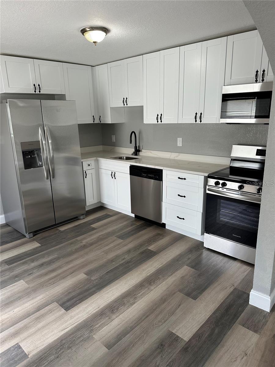 3615 E GROVE STREET TAMPA FL - 1742106081