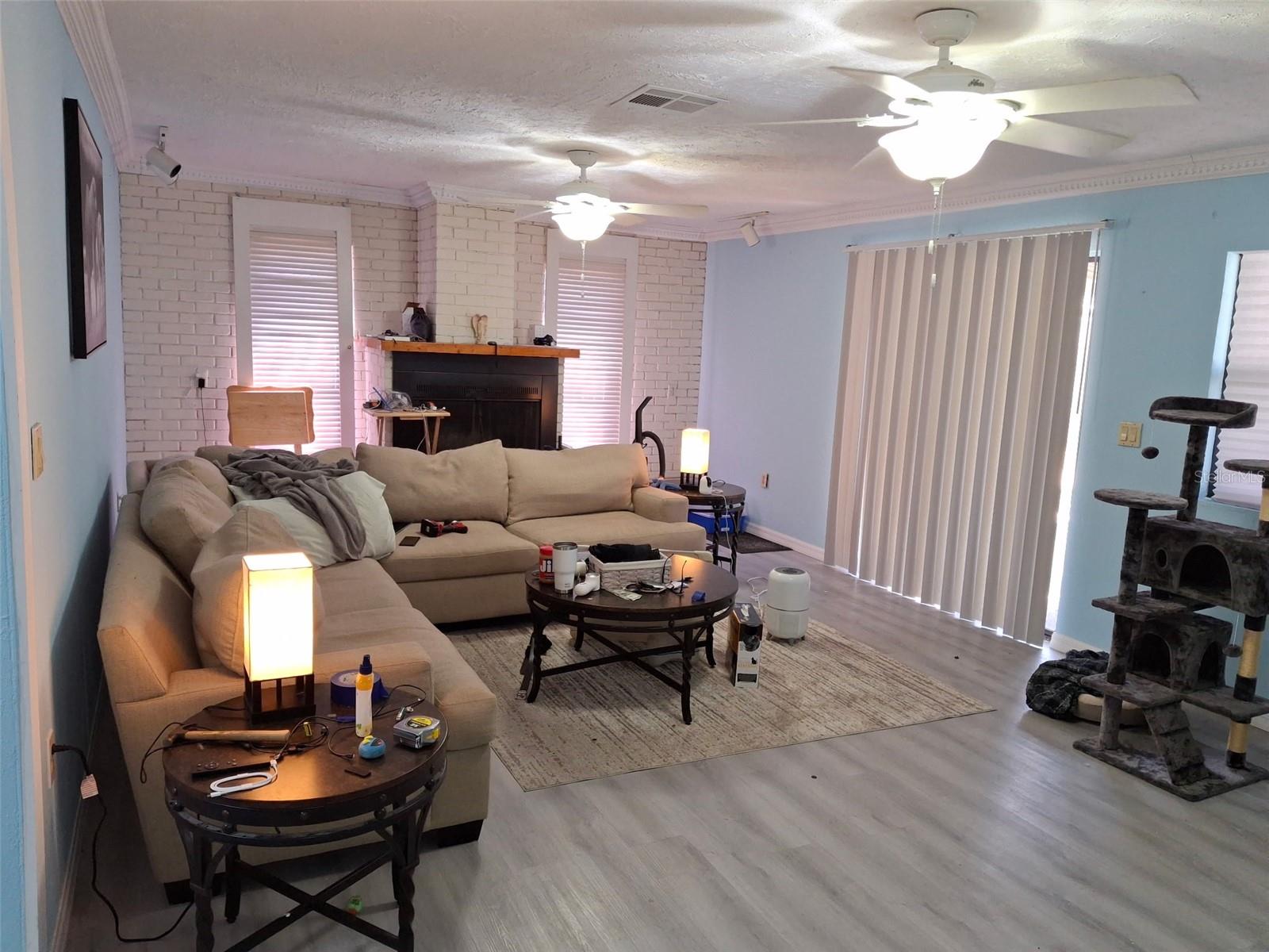 BAYOU MANOR 2ND ADD - Residential