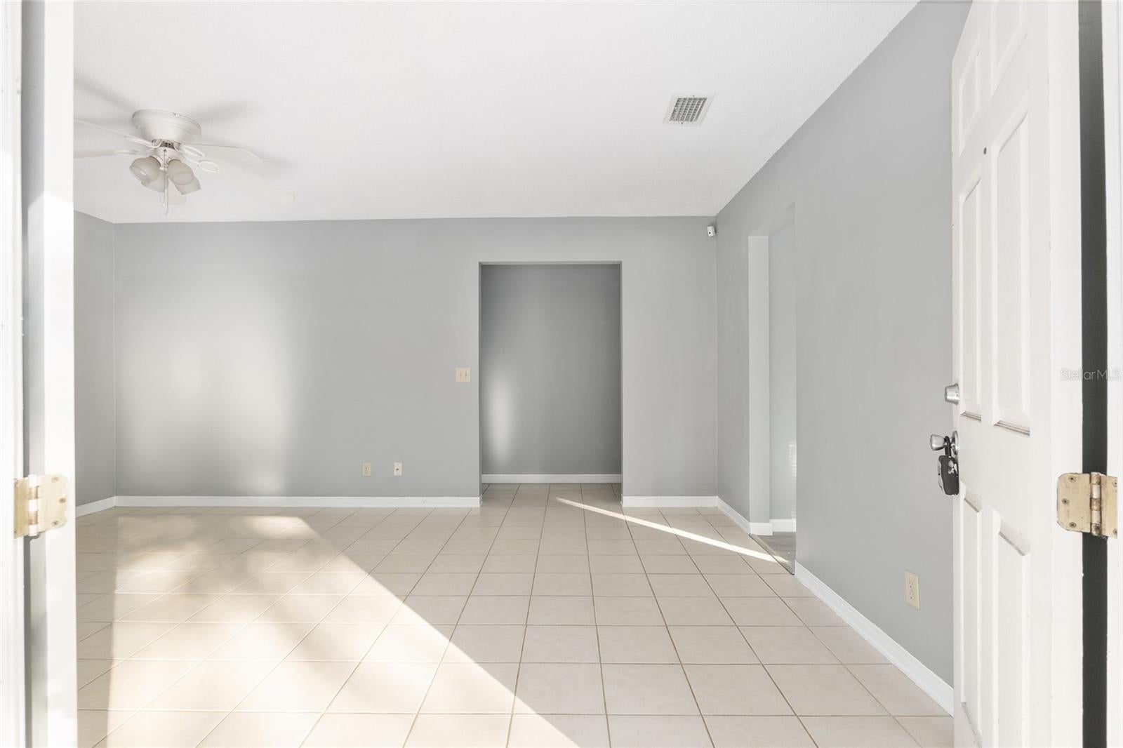 2821 NE 17TH TER