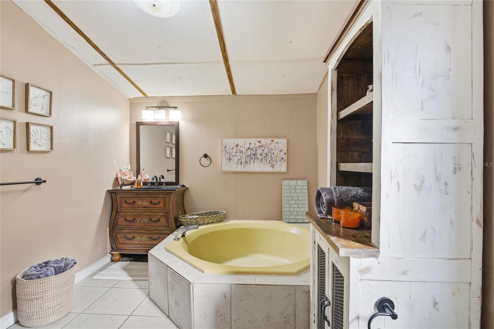 PANASOFFKEE RETREATS - Residential