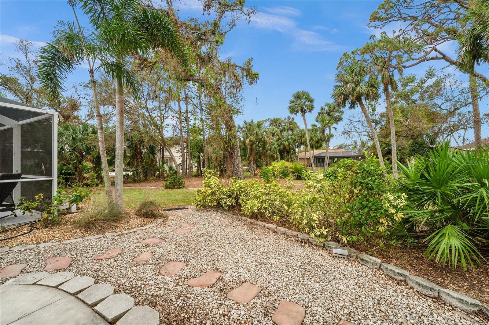 ARTIST ACRES - Residential