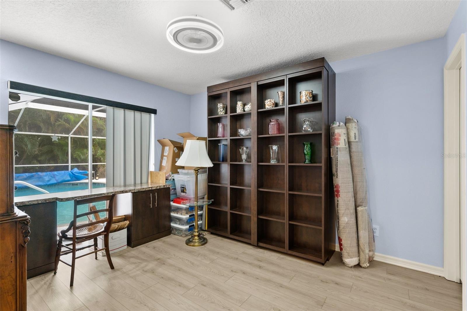 ARTIST ACRES - Residential