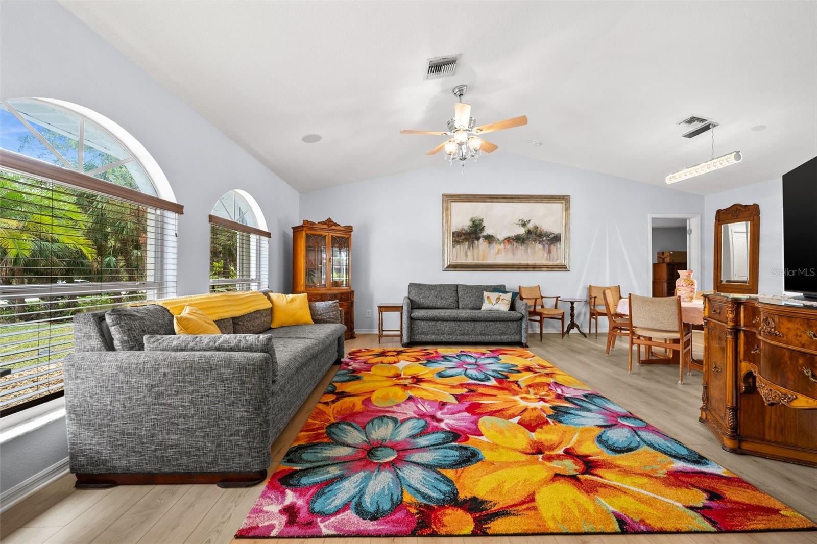 ARTIST ACRES - Residential