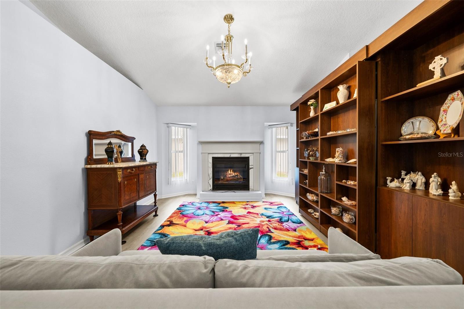 ARTIST ACRES - Residential