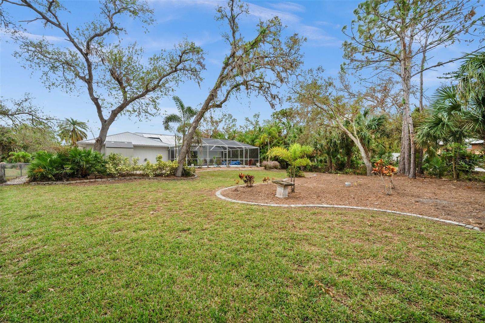 ARTIST ACRES - Residential