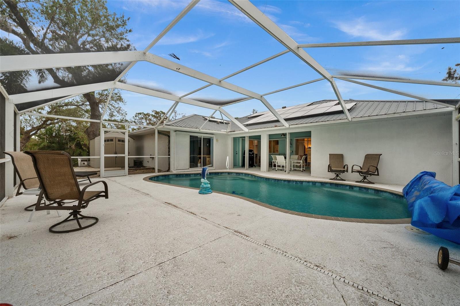 ARTIST ACRES - Residential