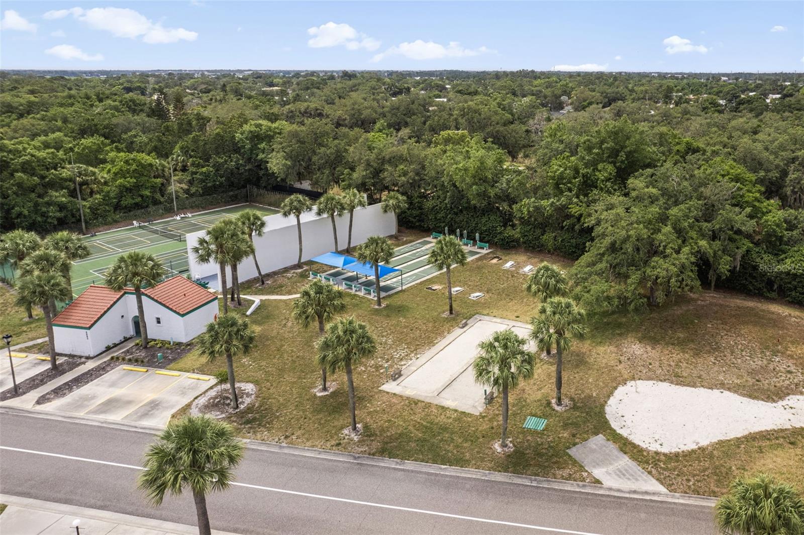 BLUFFS OF SEBRING CONDO - Residential