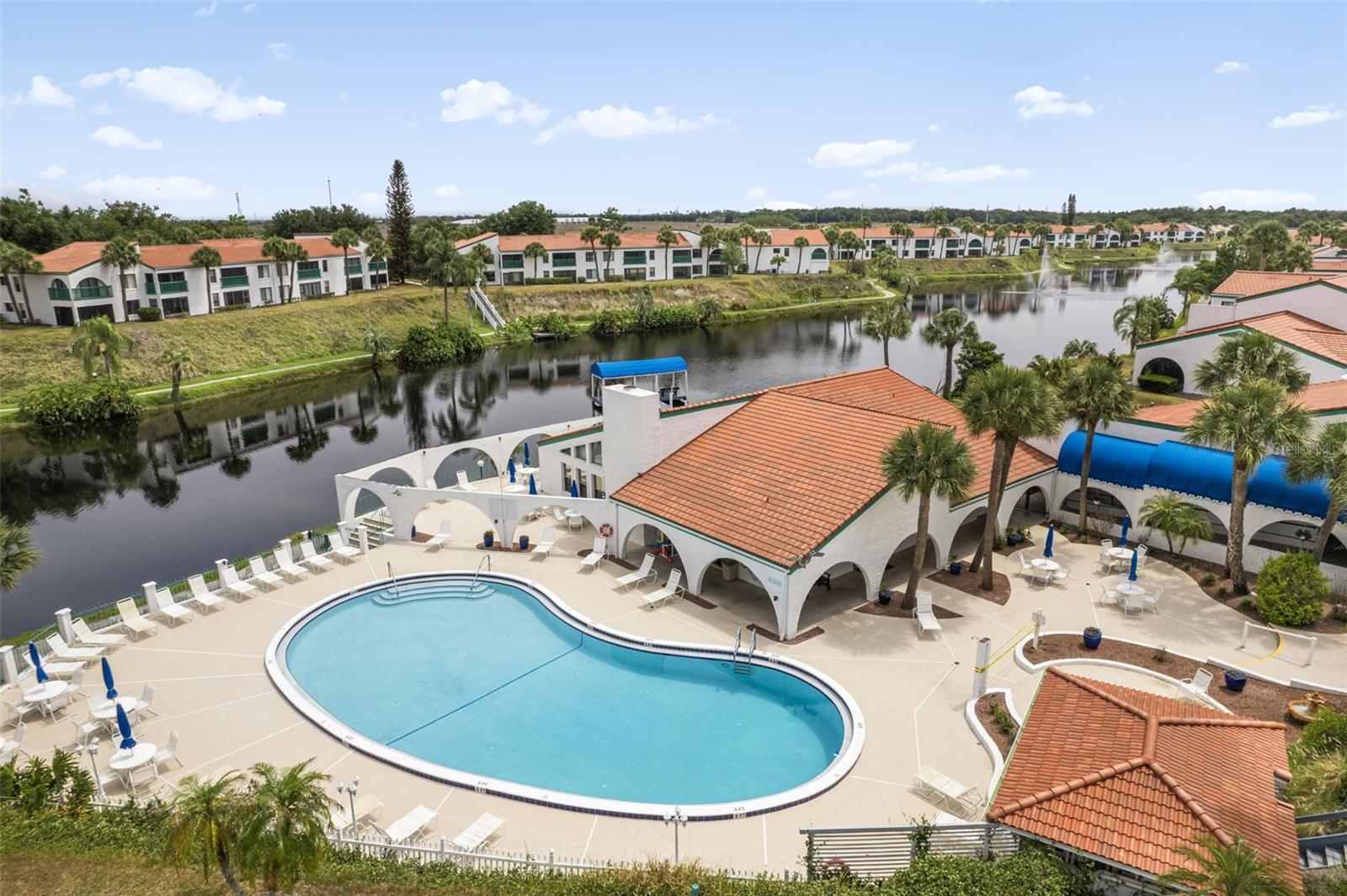 BLUFFS OF SEBRING CONDO - Residential