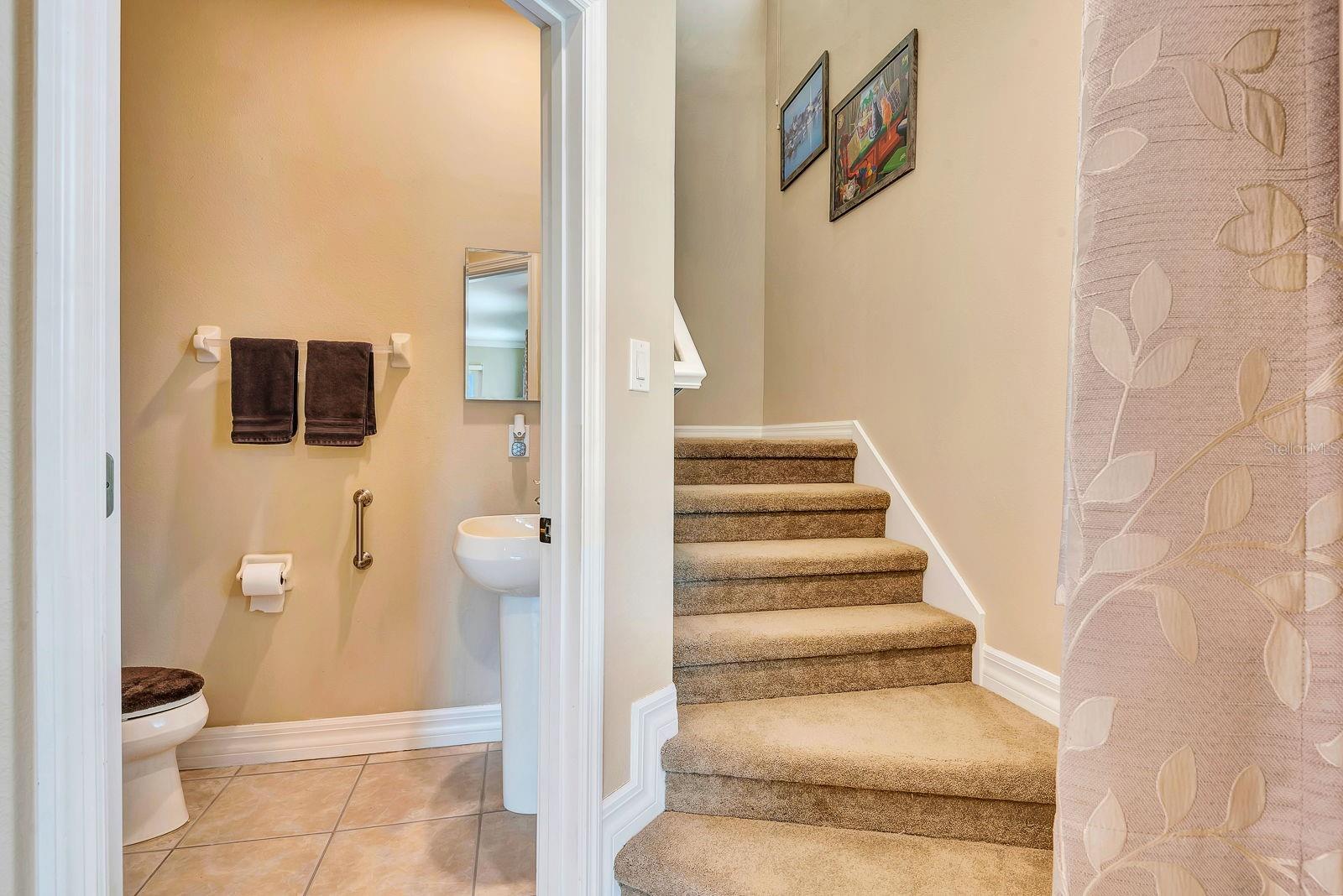 LEXINGTON PH IV - Residential