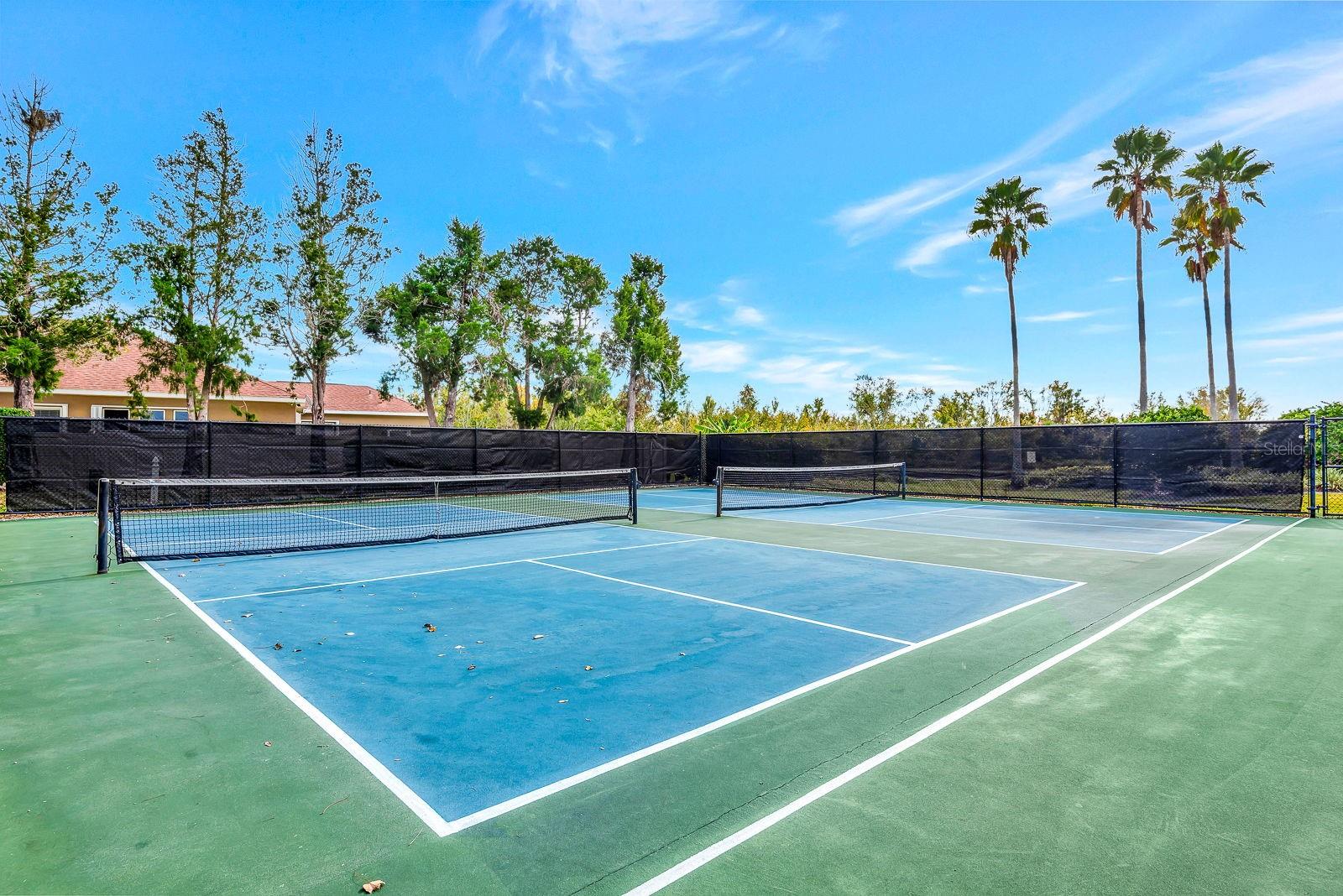 LEXINGTON PH IV - Residential