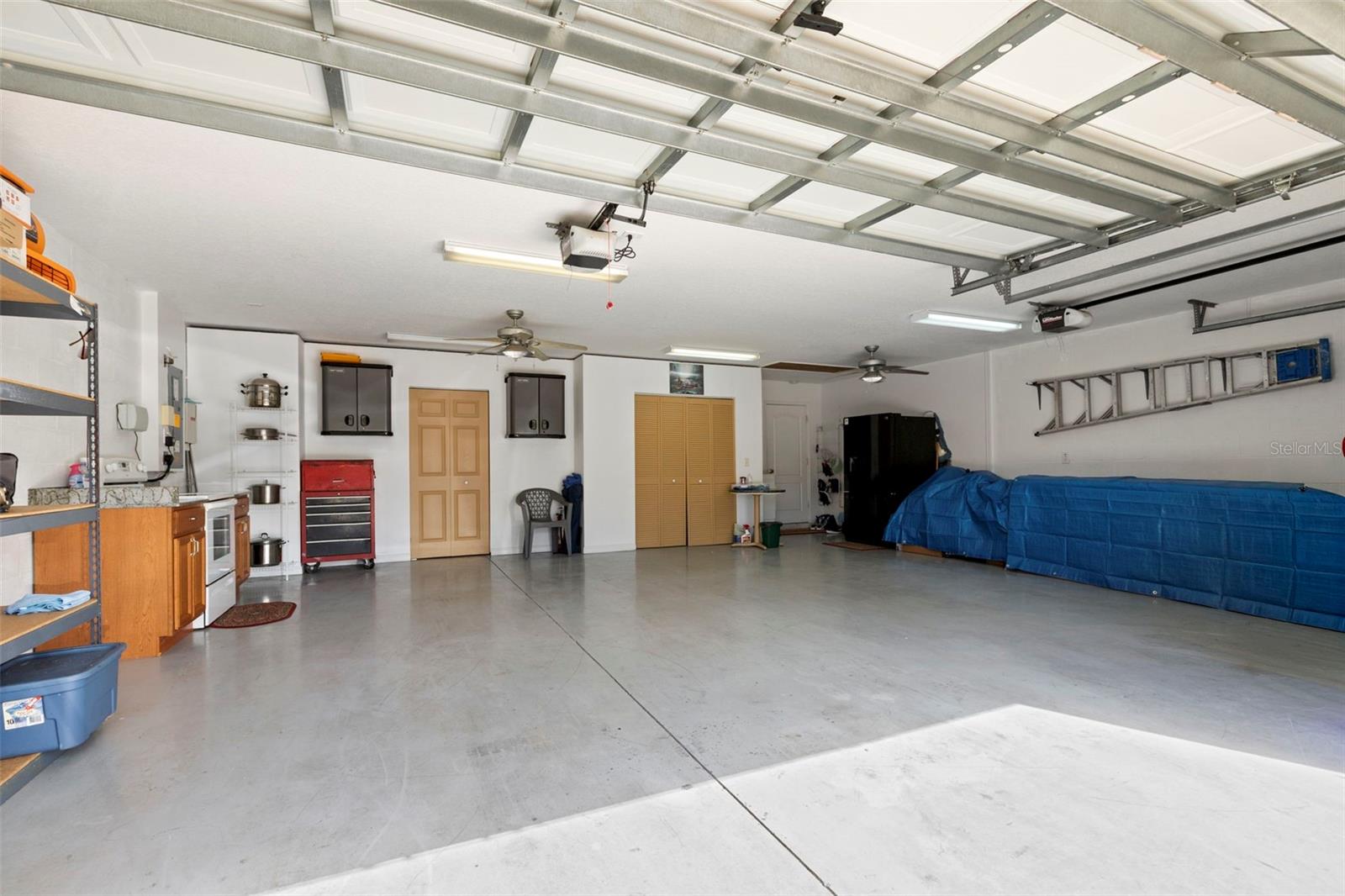 IVY LAKE ESTATES - Residential