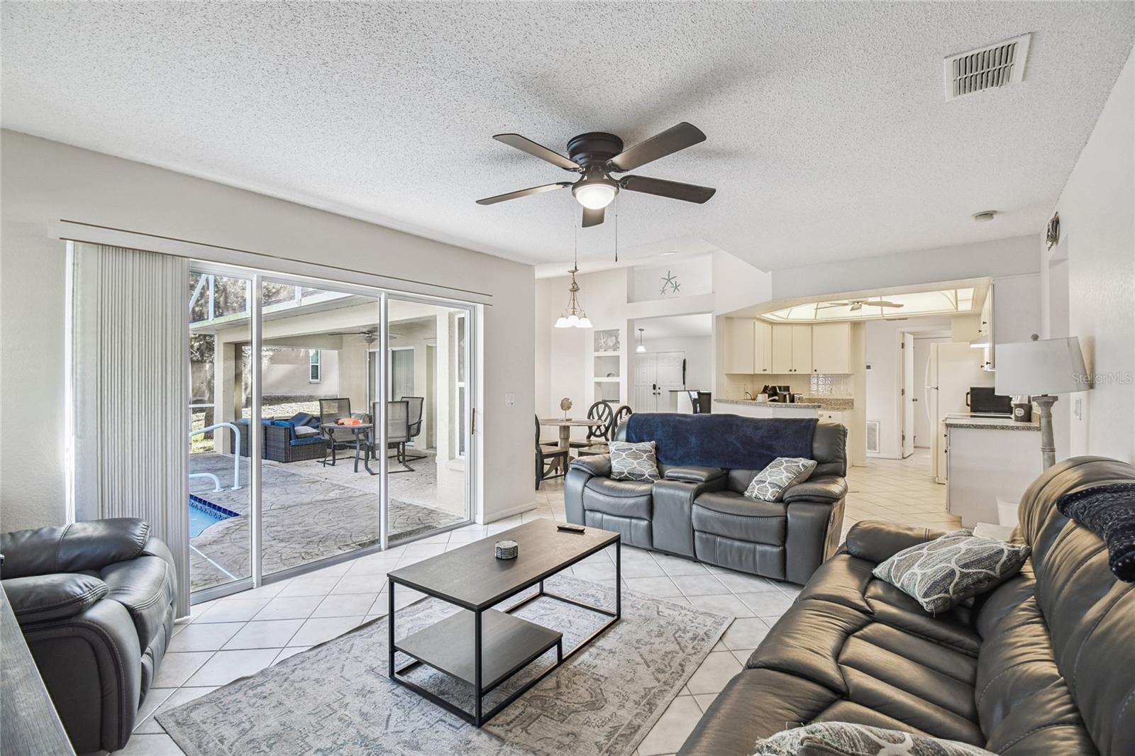 SPRING HILL - Residential