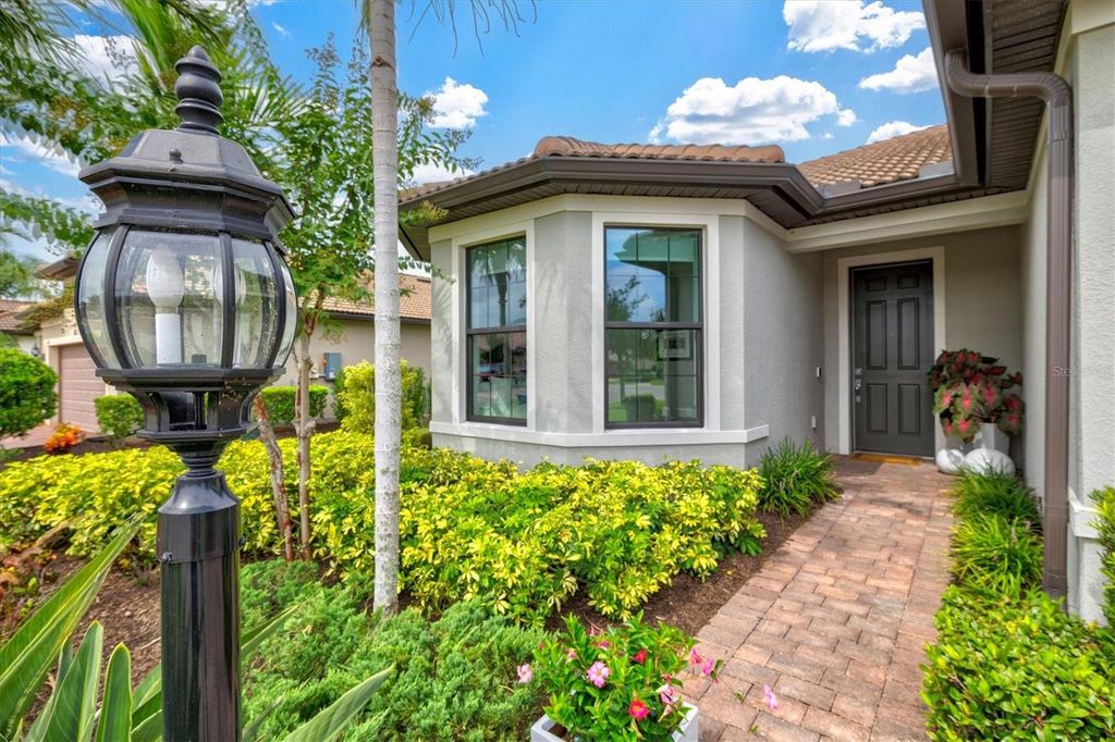 Photo of 16710 Ellsworth Avenue, Bradenton, FL 34202 (MLS # A4659873)