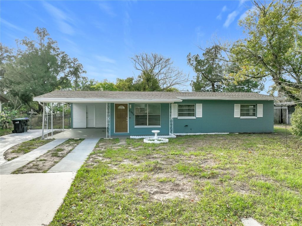 Photo of 5399 Paladin Way, Orlando, FL 32810 (MLS # O6392561)