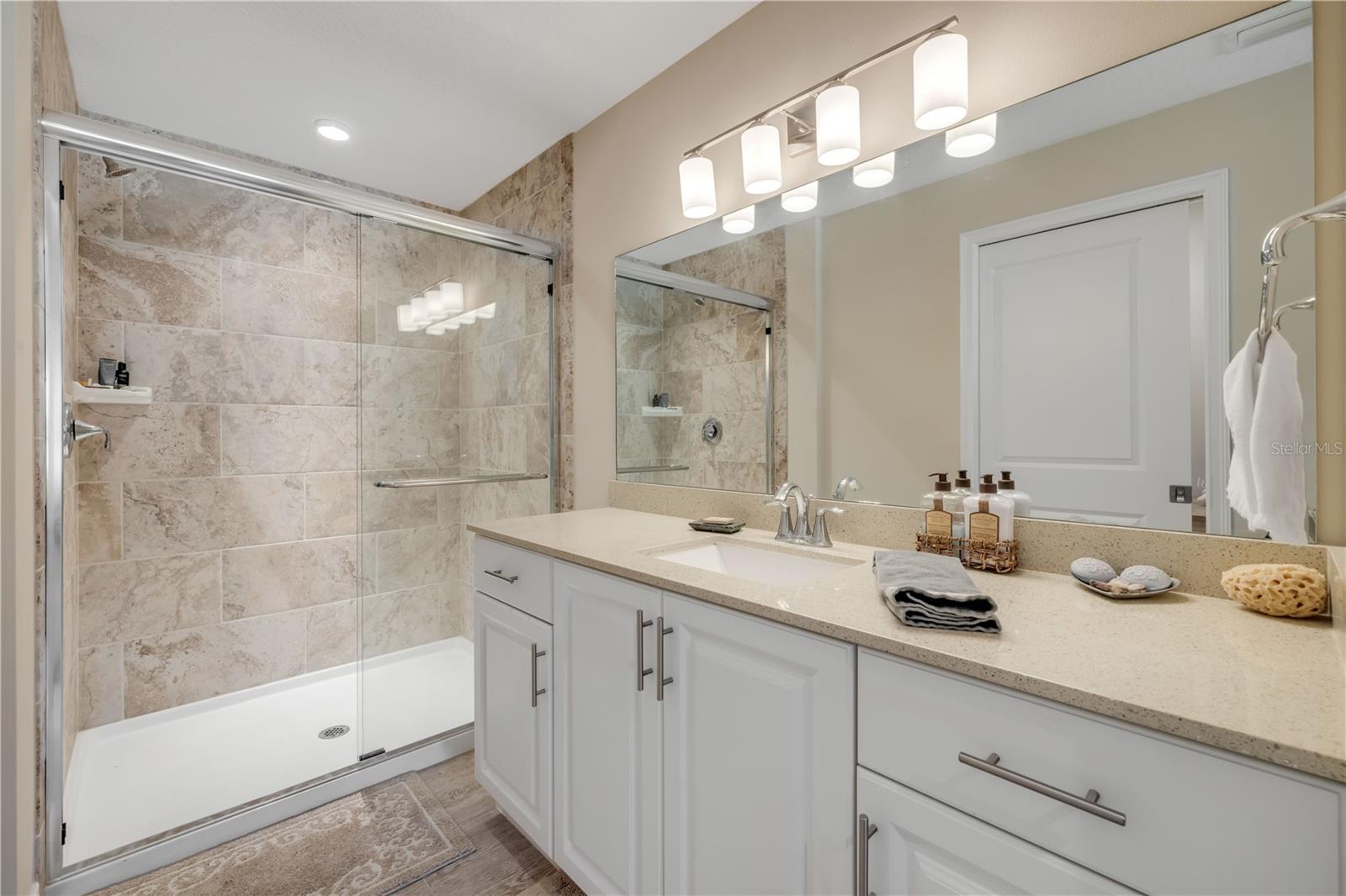 VENETIAN BAY PH 1B UN 1 #H - Residential