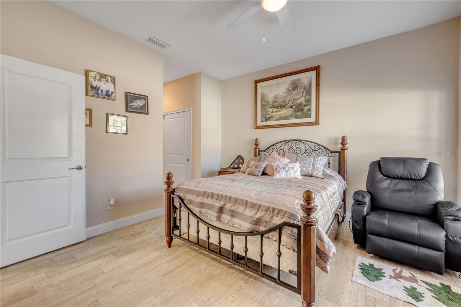 VENETIAN BAY PH 1B UN 1 #H - Residential