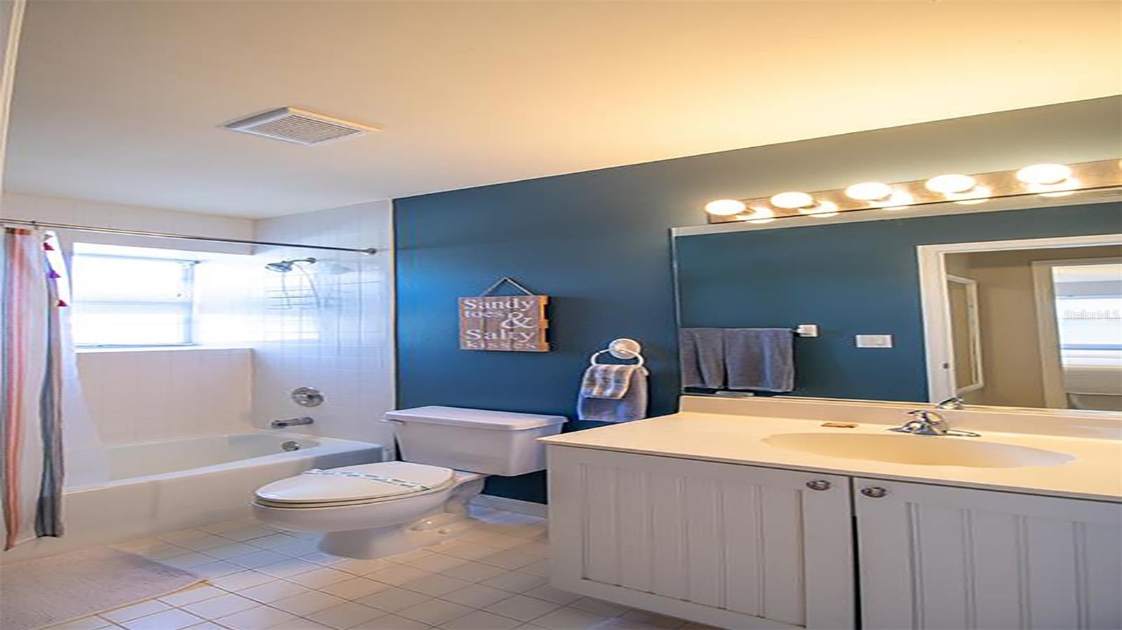 GULF & BAY CLUB BAYSIDE - Residential Lease