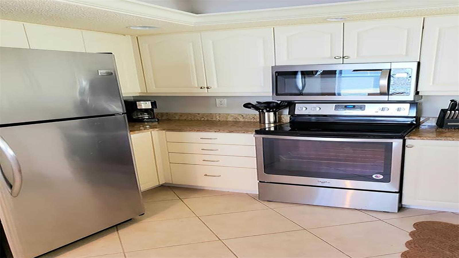 GULF & BAY CLUB BAYSIDE - Residential Lease