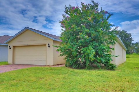 A home in WINTER HAVEN