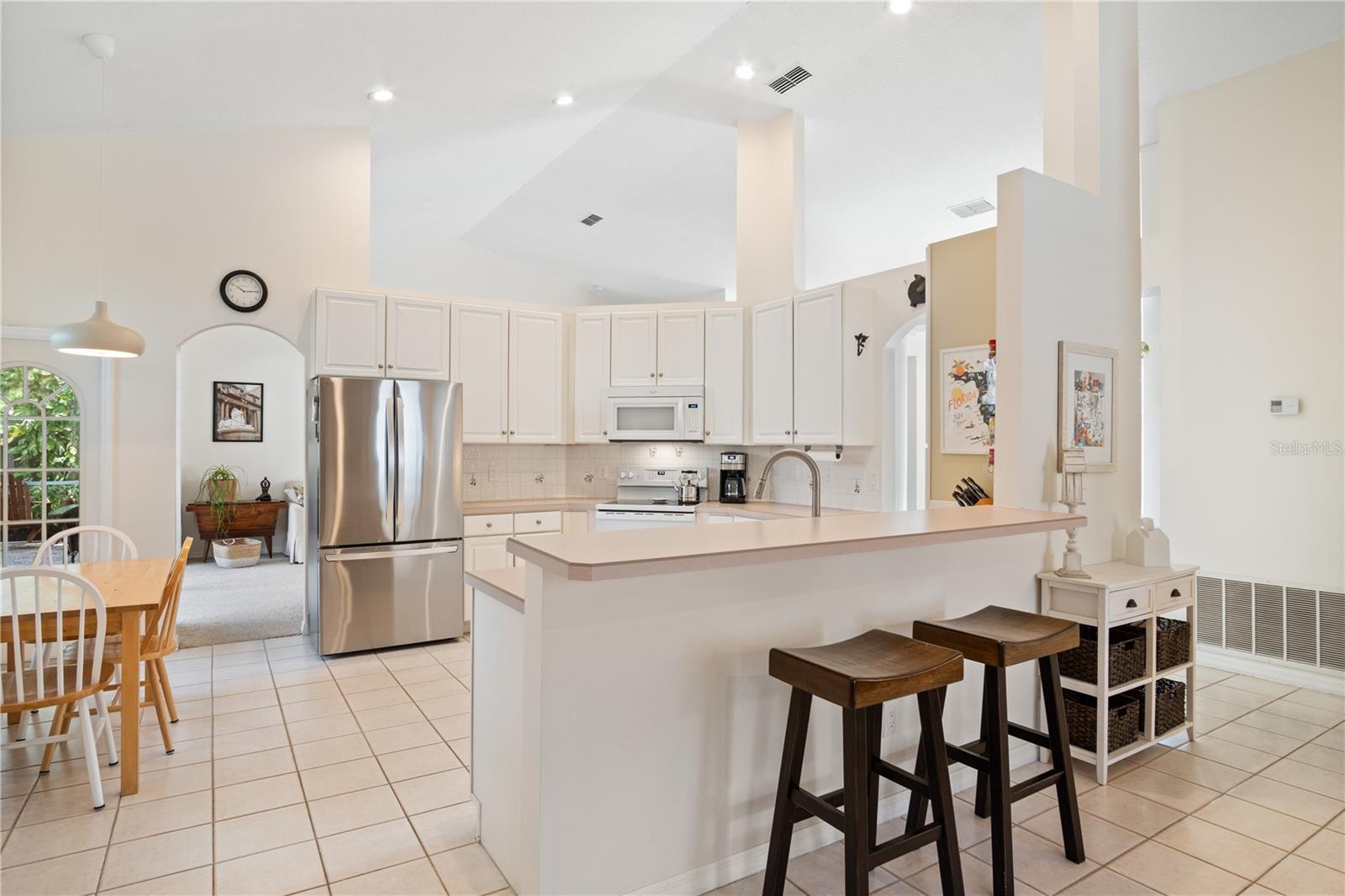 UNIVERSITY ESTATES - Residential