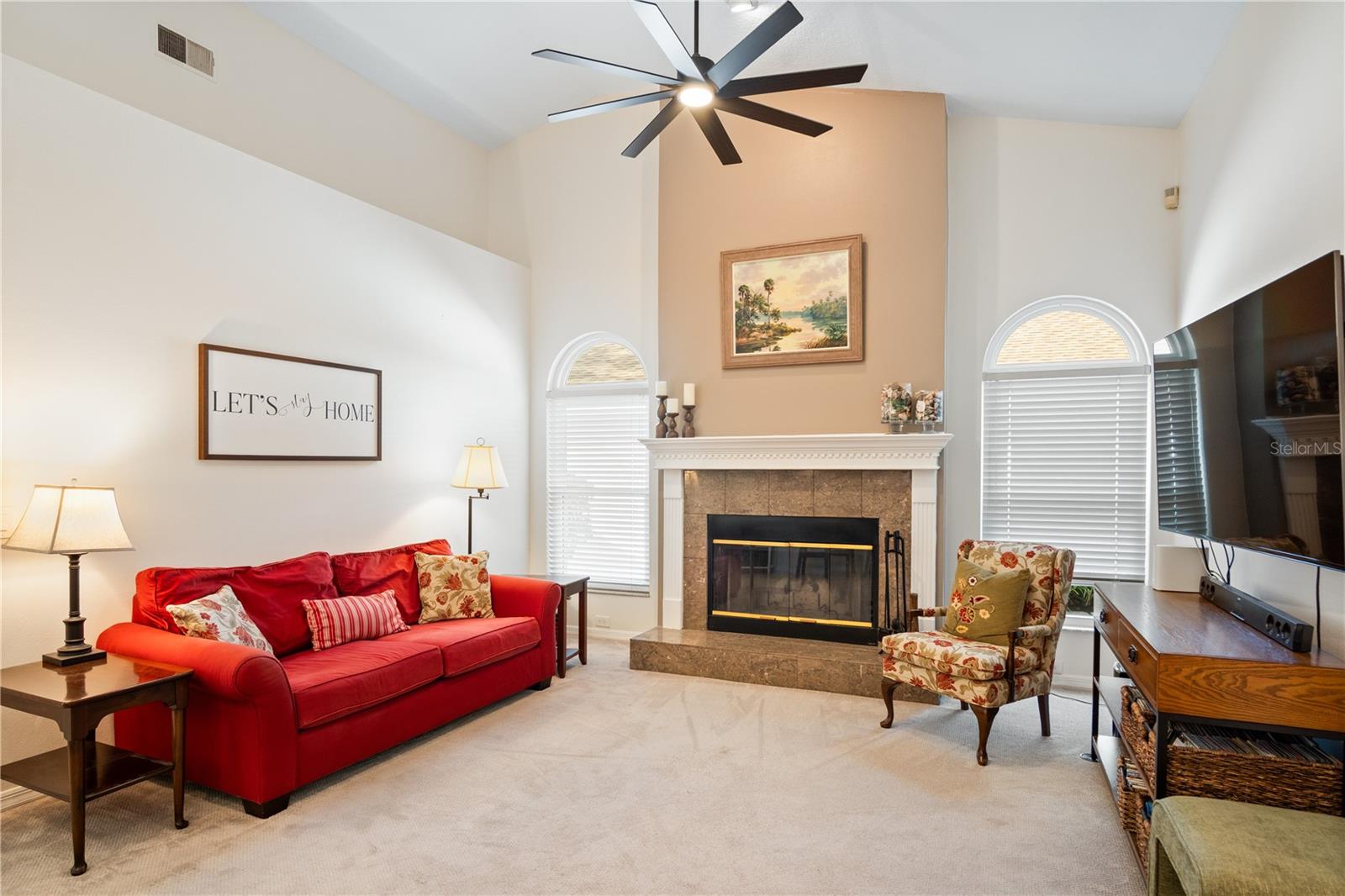 UNIVERSITY ESTATES - Residential