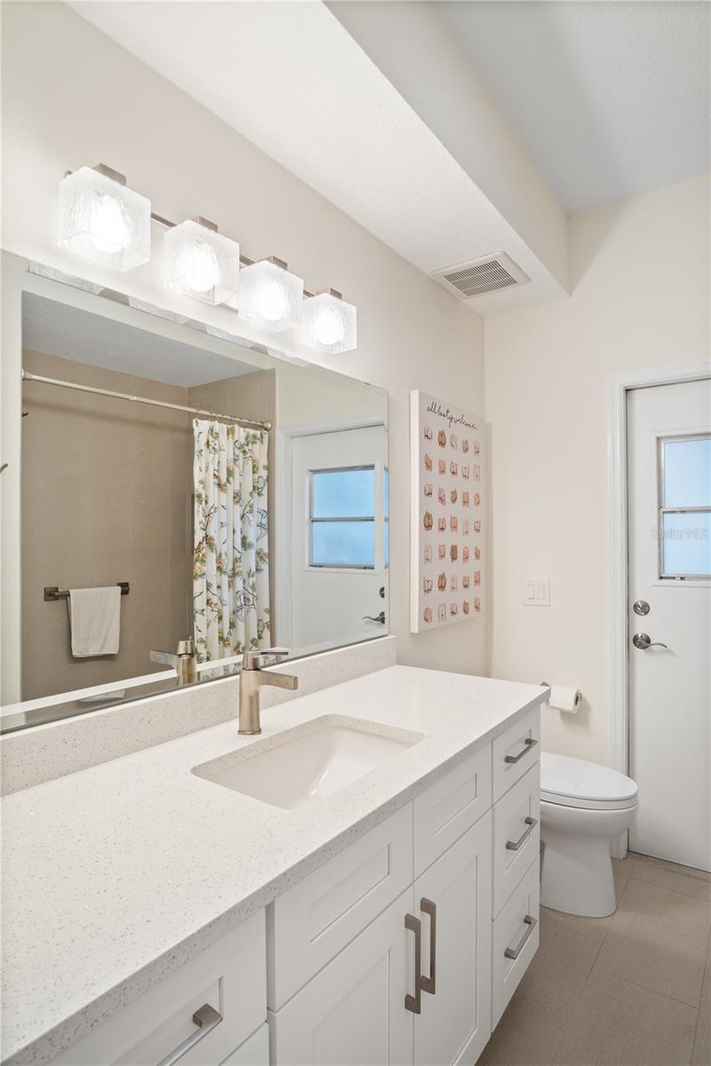 UNIVERSITY ESTATES - Residential