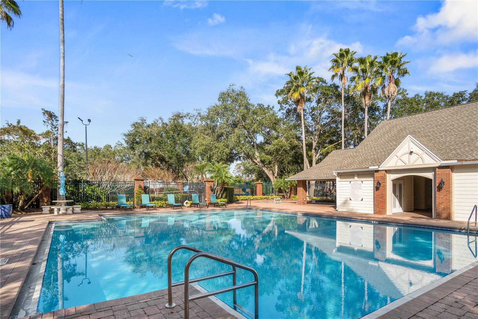 UNIVERSITY ESTATES - Residential